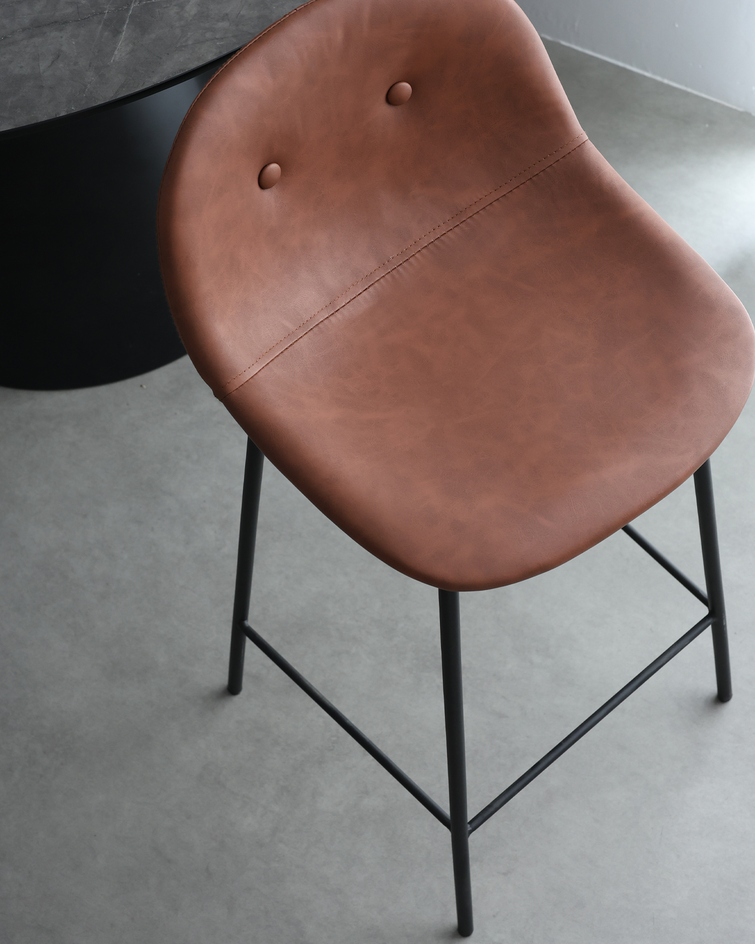Scaun de blat portocaliu modern Scaun de blat portocaliu modern