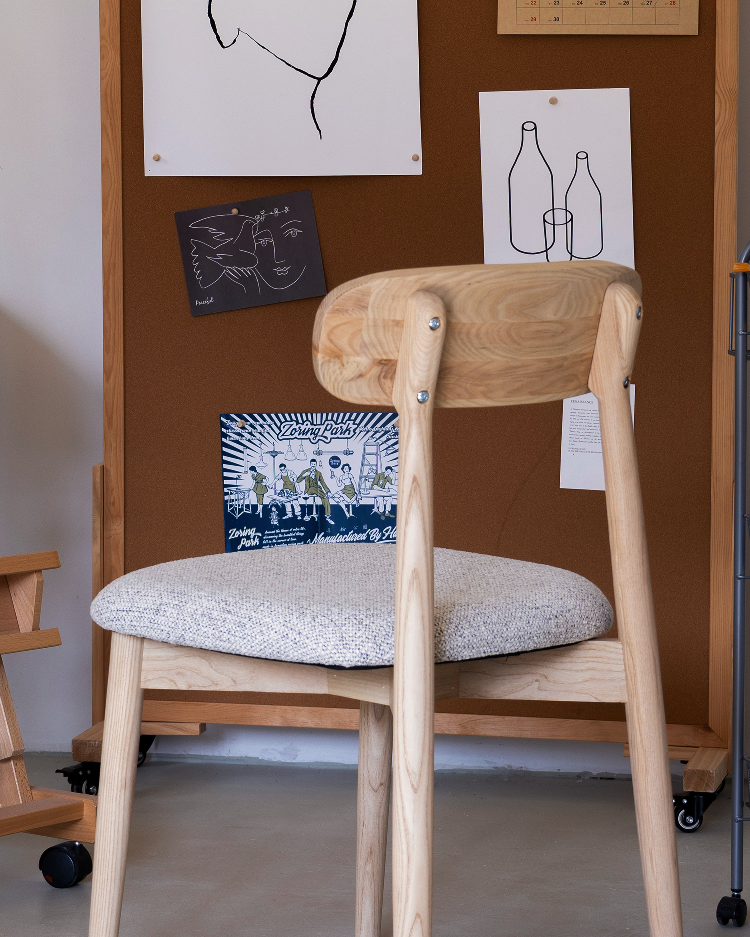 Scaune clasice din lemn clasice din nuc Scaune clasice din lemn clasice din nuc