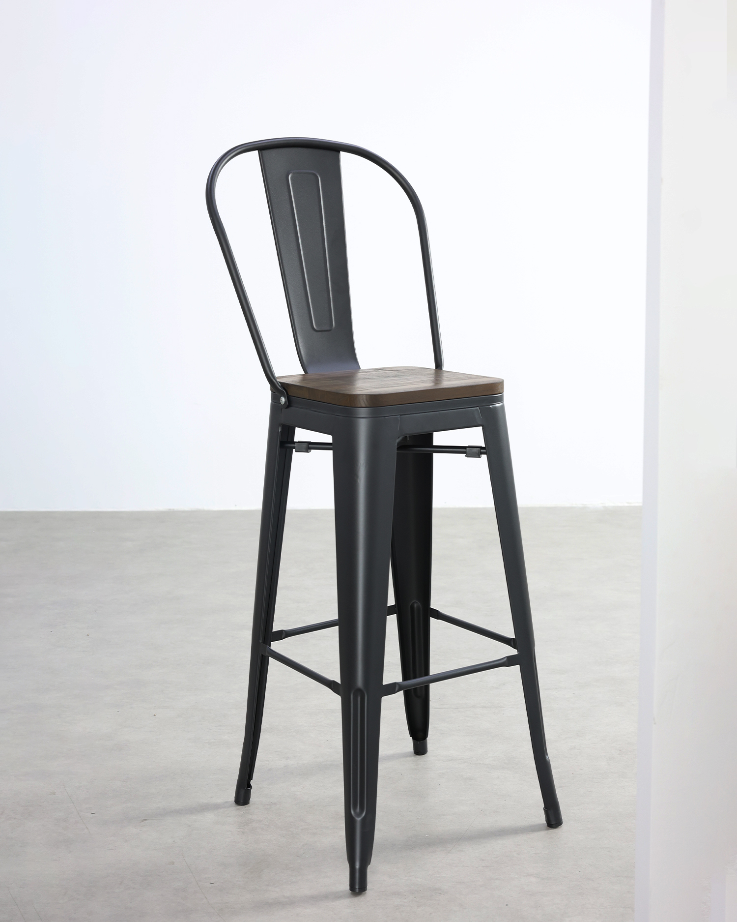 Scaune retro negre de design Scaune retro negre de design