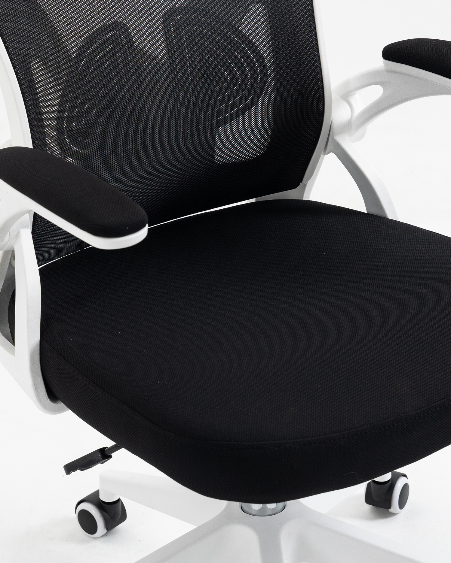 Scaun de plasă util pentru conferință Scaun de plasă util pentru conferință