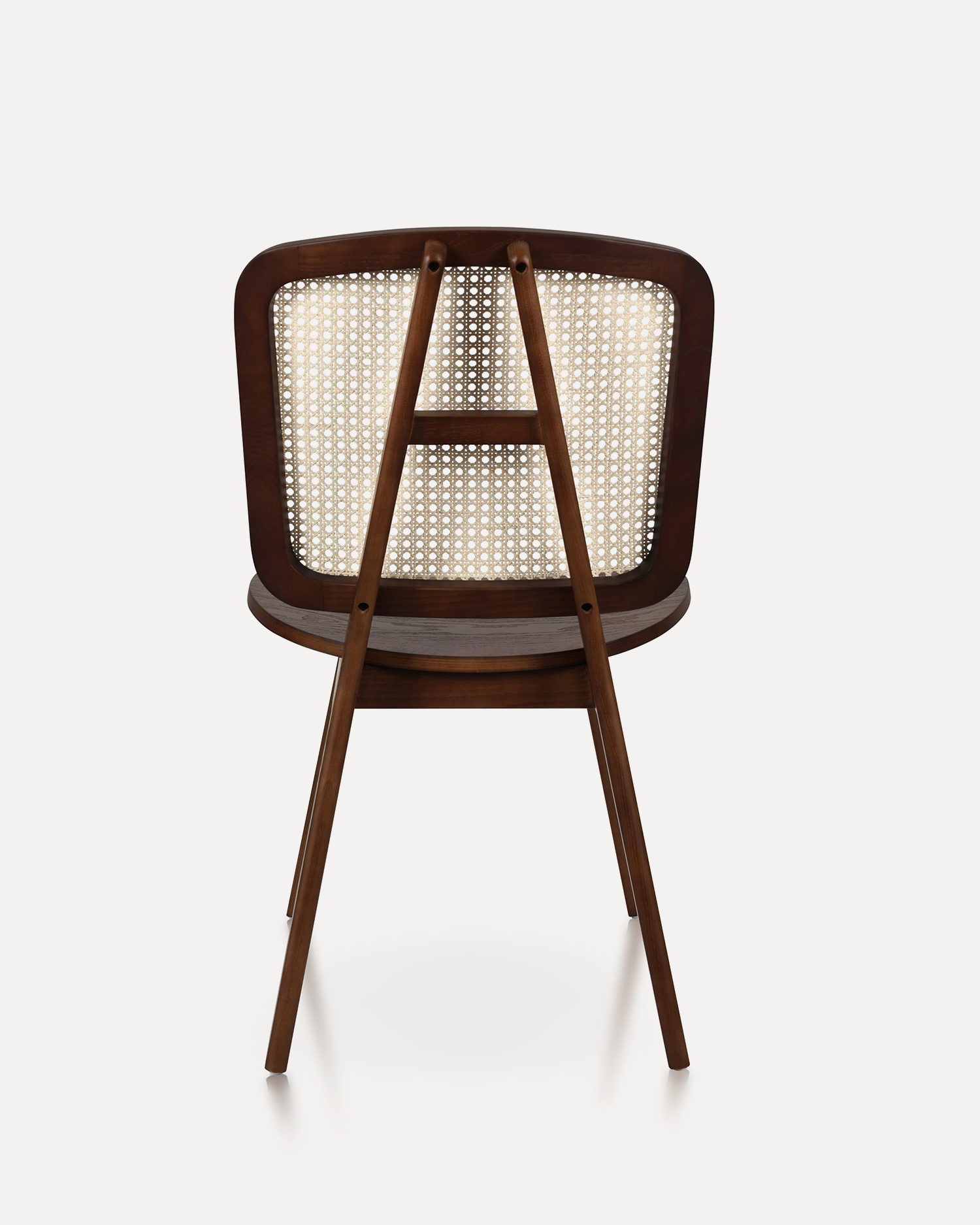 Scaune din lemn din spate rattan vintage Scaune din lemn din spate rattan vintage